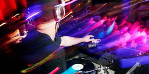 Klubber Gay Dance Party Miły DJ