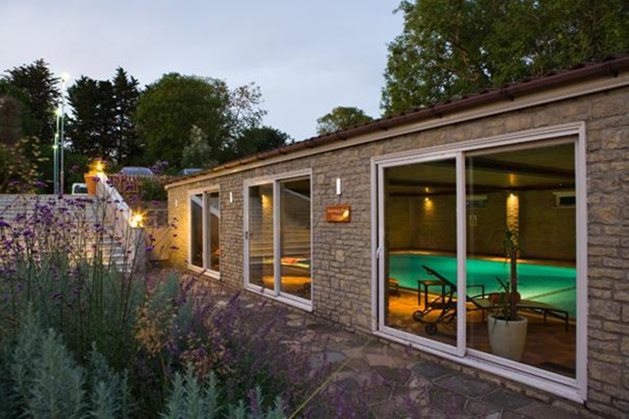 Redhill House Boutique Hotel Bristol Airport