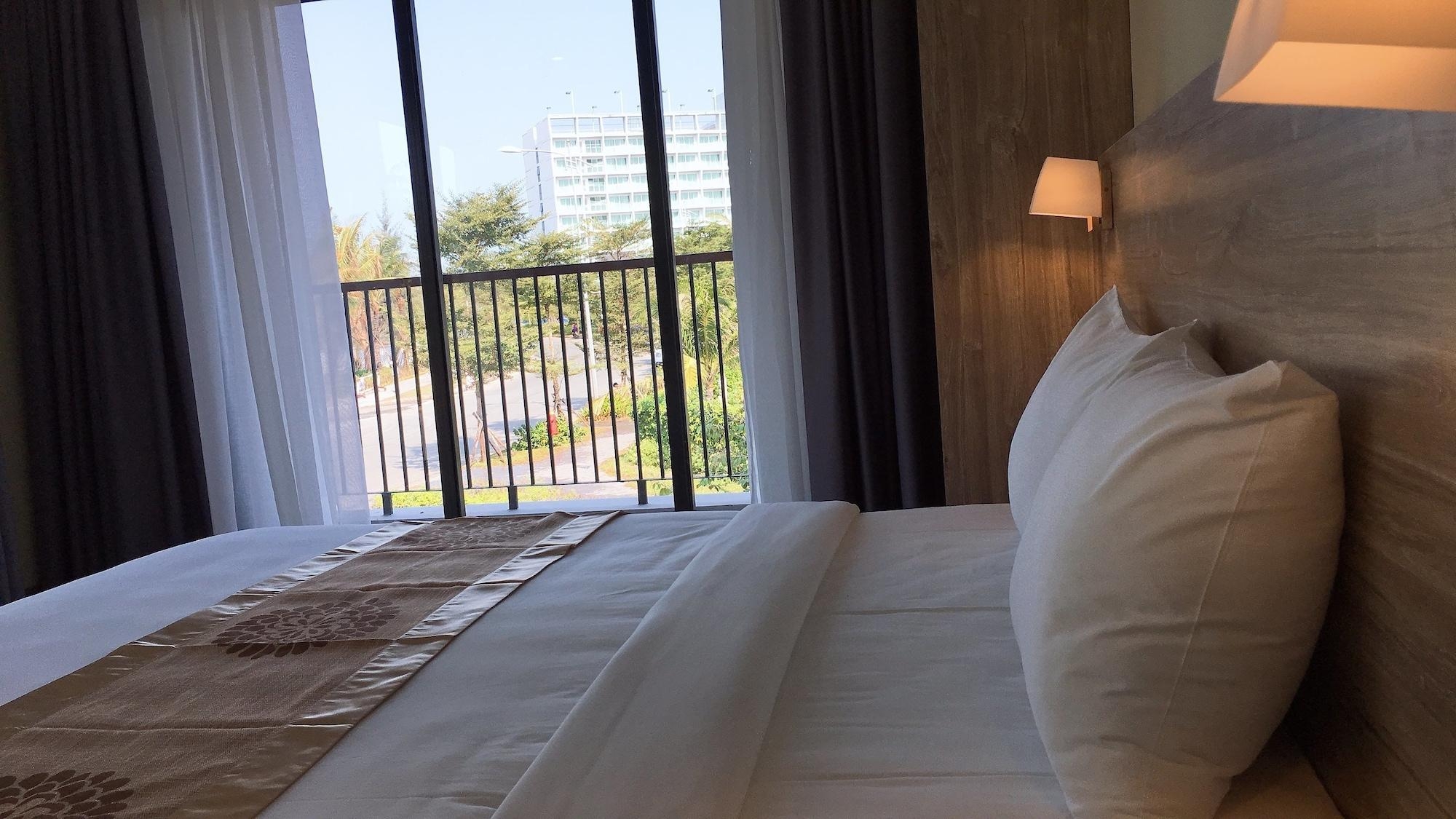 Vyvy Hotel