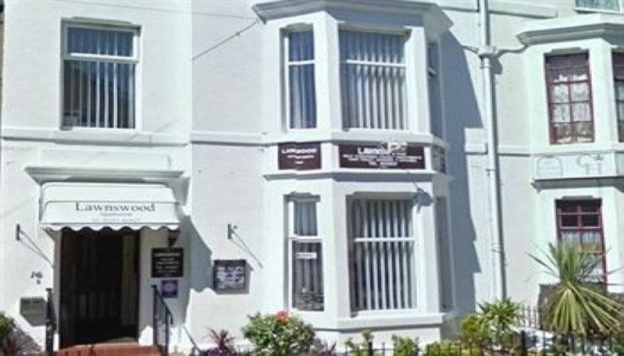 Lawnswood Holiday Apartments