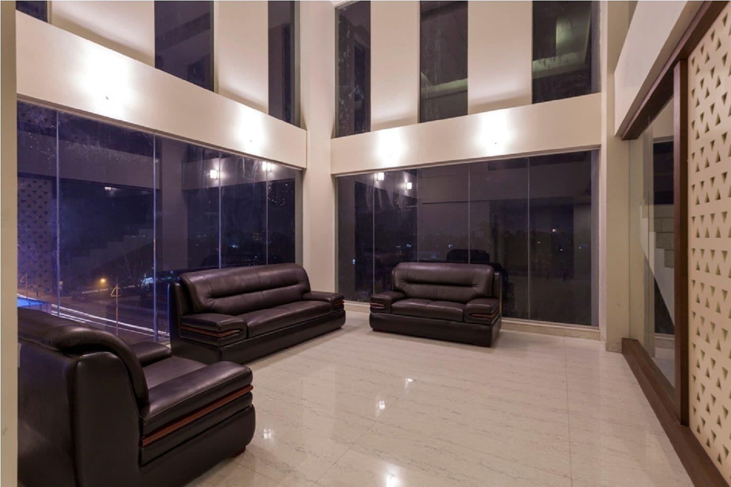 Hotel Rasika Renaissance