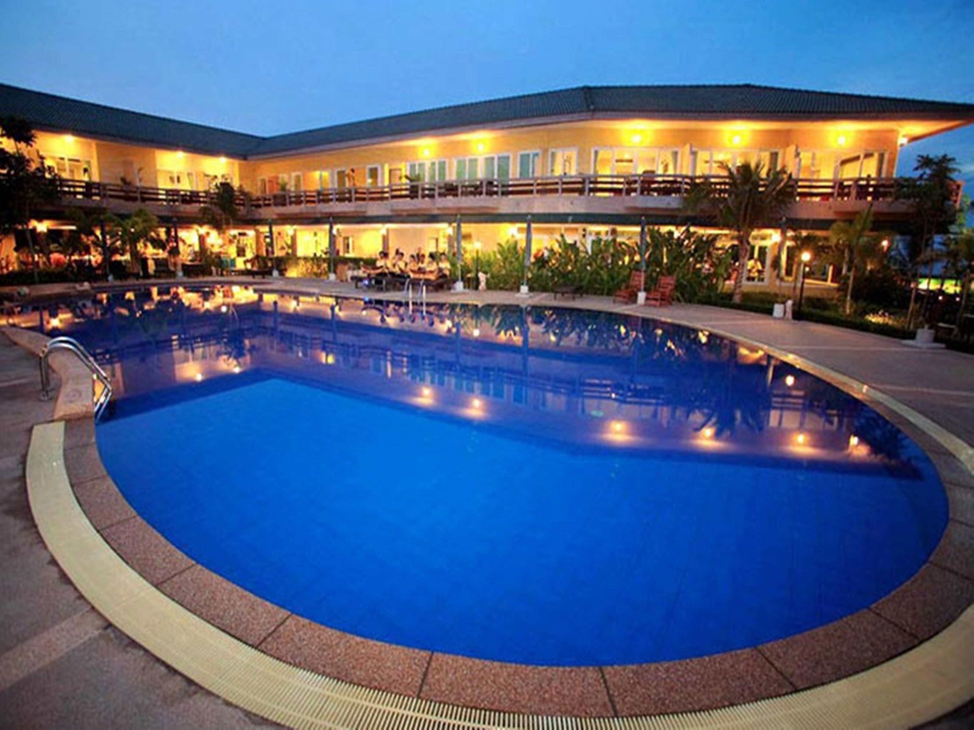 Bacchus Home Resort