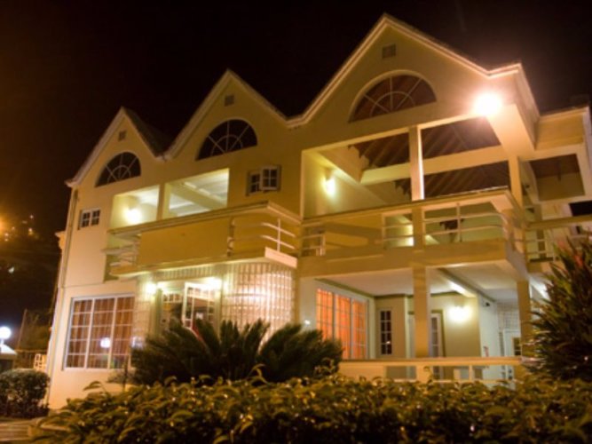 New Montrose Hotel