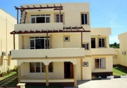 Halgan Villas Palace