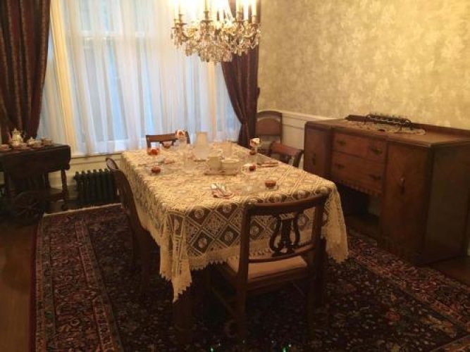 The Parsonage Inn Llc