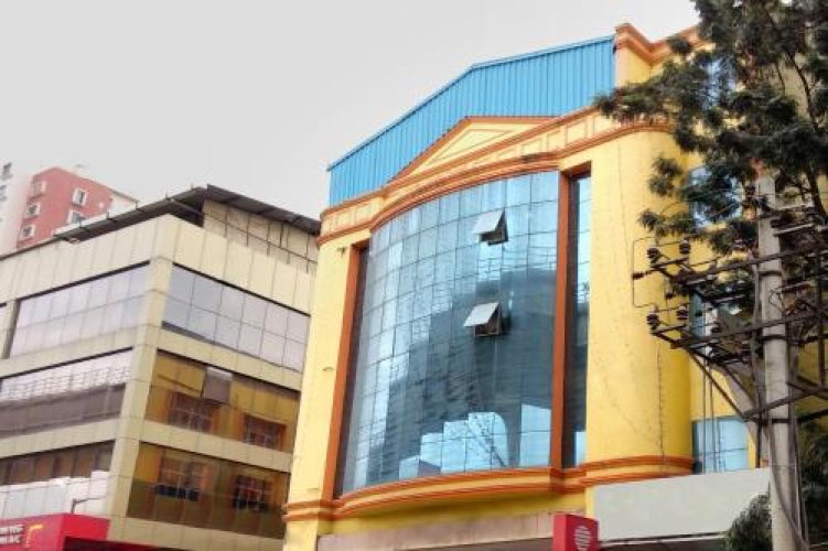 Confido Inn & Suites