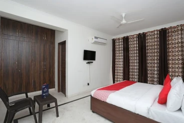 OYO 10864 Hotel Fernweh Homestay