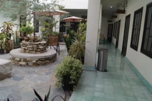 Hotel Puerta De Jade