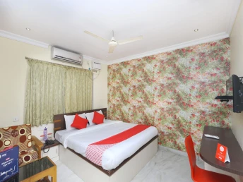 Oyo 1054 Hotel Avnb Towers