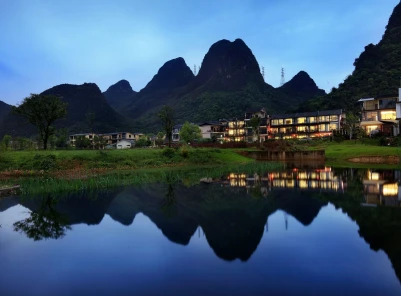 Peach Blossom Resort Hotel