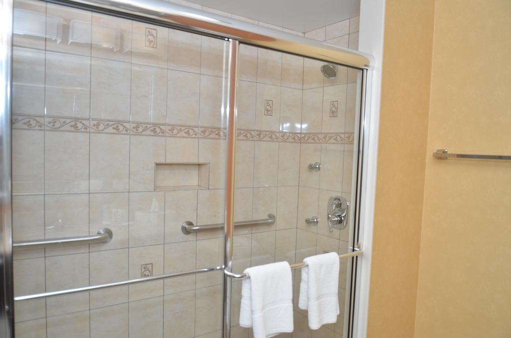 Quality Inn Near Walden Galleria Mal