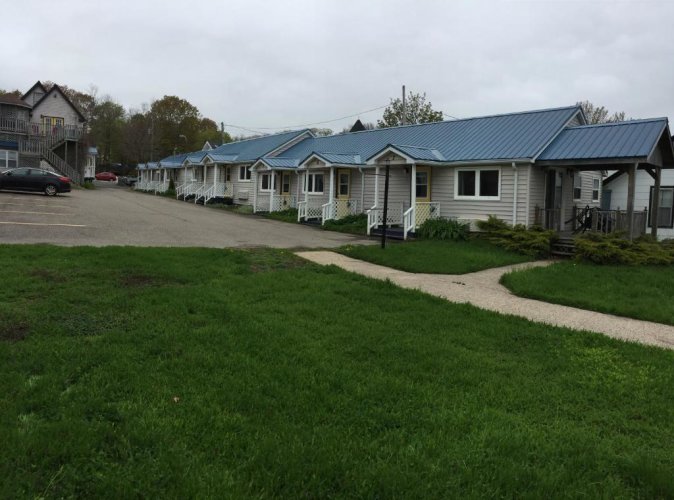 Seawinds Motel