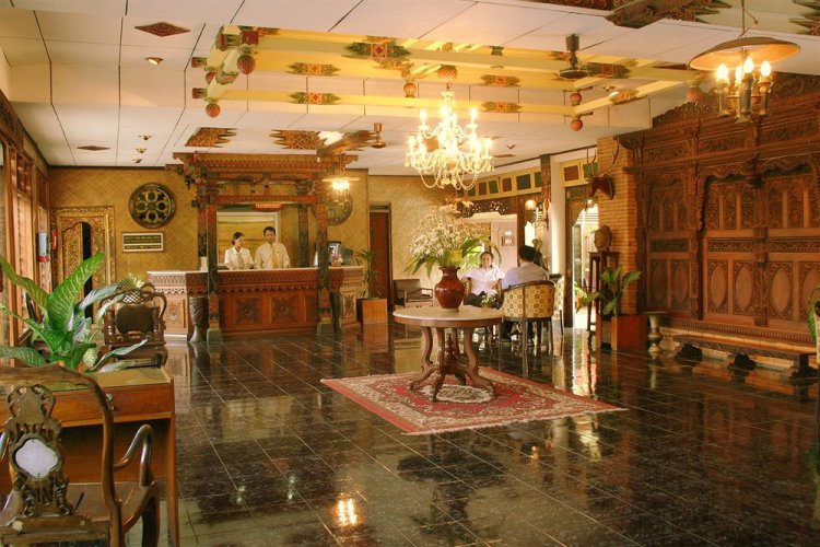 Istana Batik Ratna by ZEN Rooms
