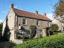 Plumpton court