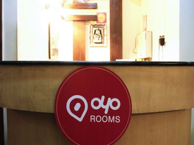 OYO Rooms Near Jalvayu Towers- Sector 56