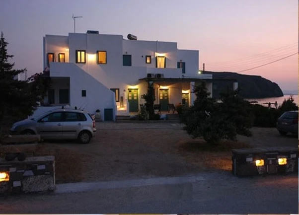 Anemoessa Rooms & Studios