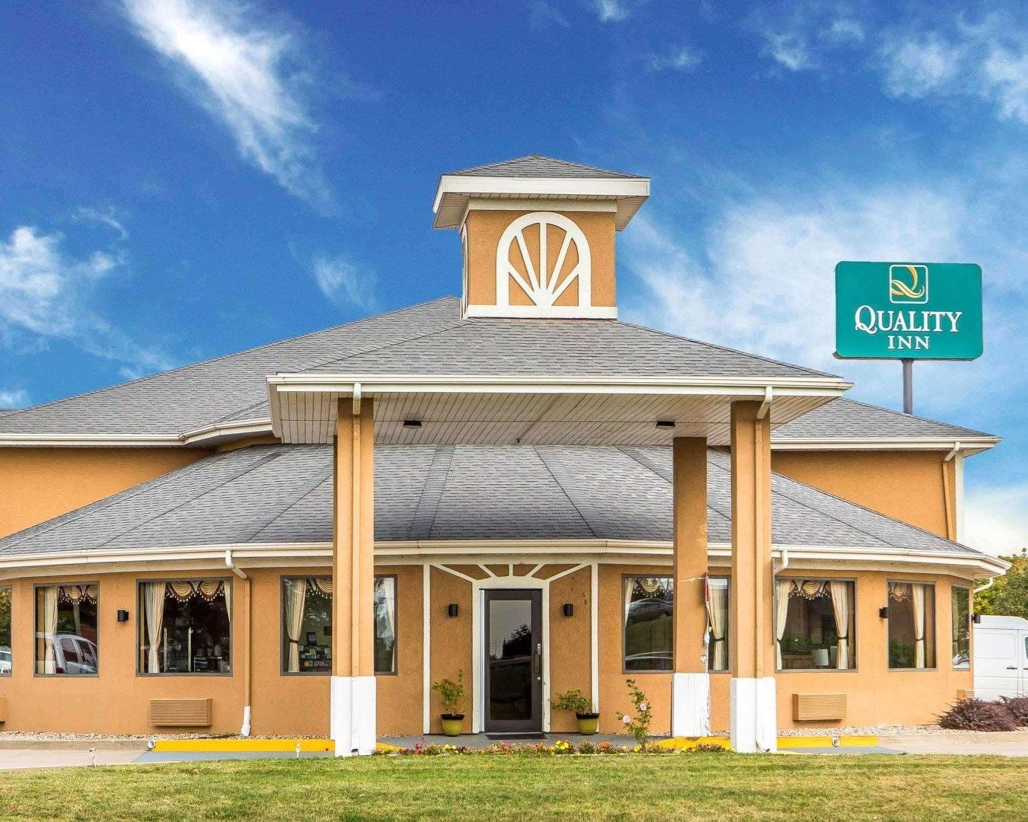 Quality Inn Peoria Area