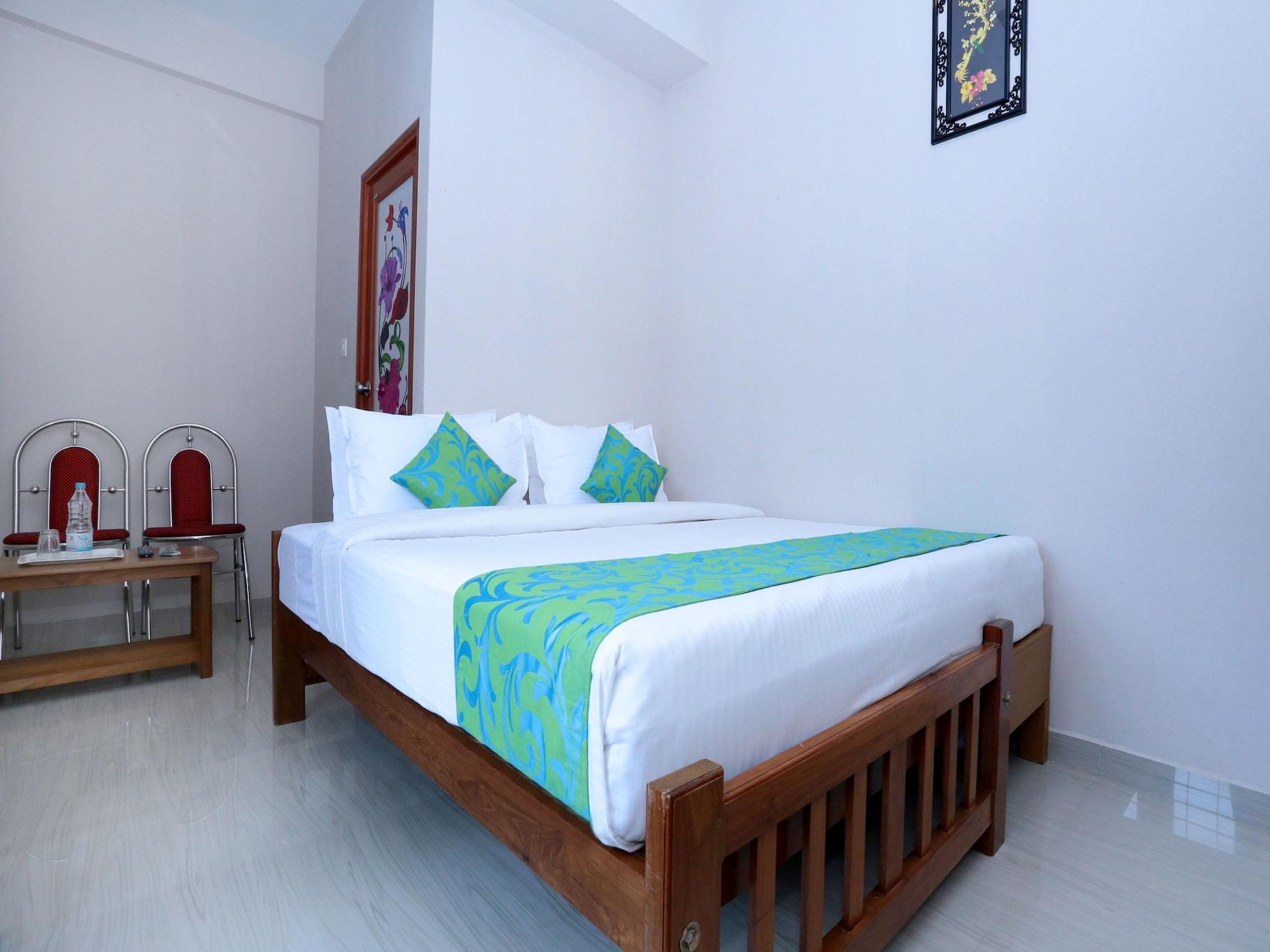 Oyo 10840 Hotel Periyar Towers