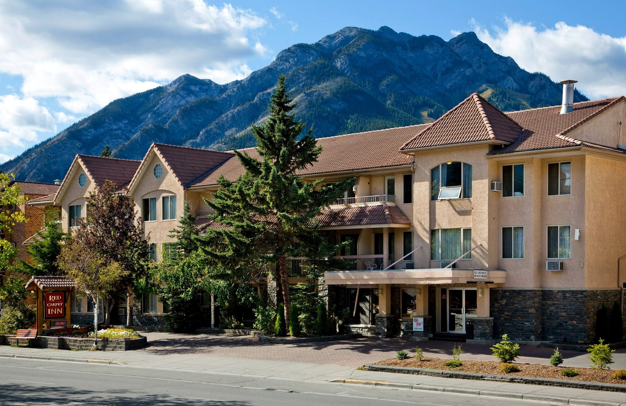 Red Carpet Inn