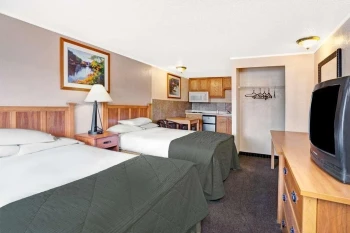 Knights Inn Madison Heights