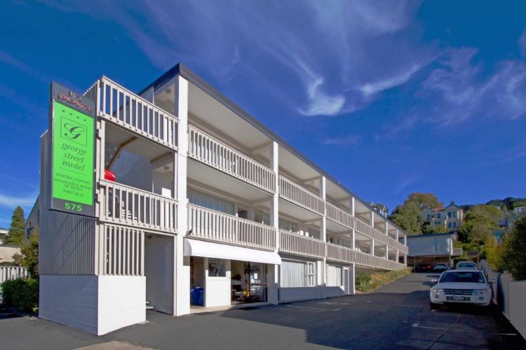 George Street Motel Apartments (previously Farrys