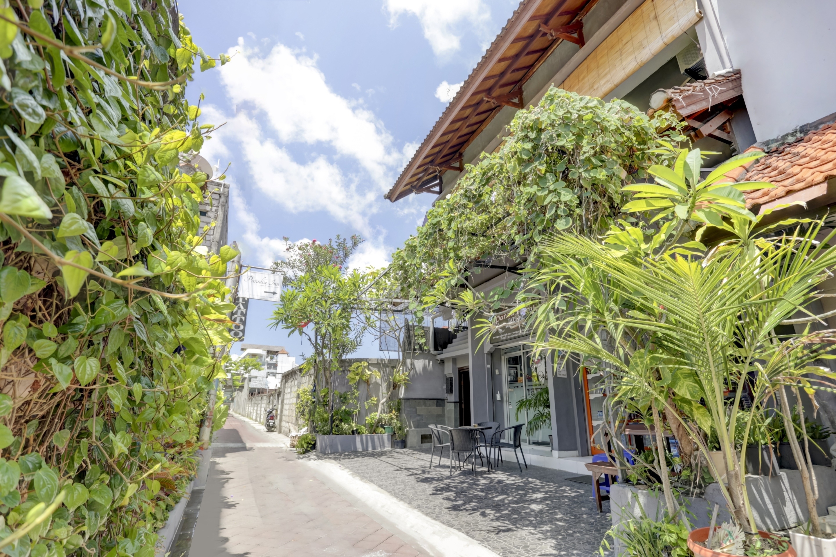 OYO 90053 Paradise Inn