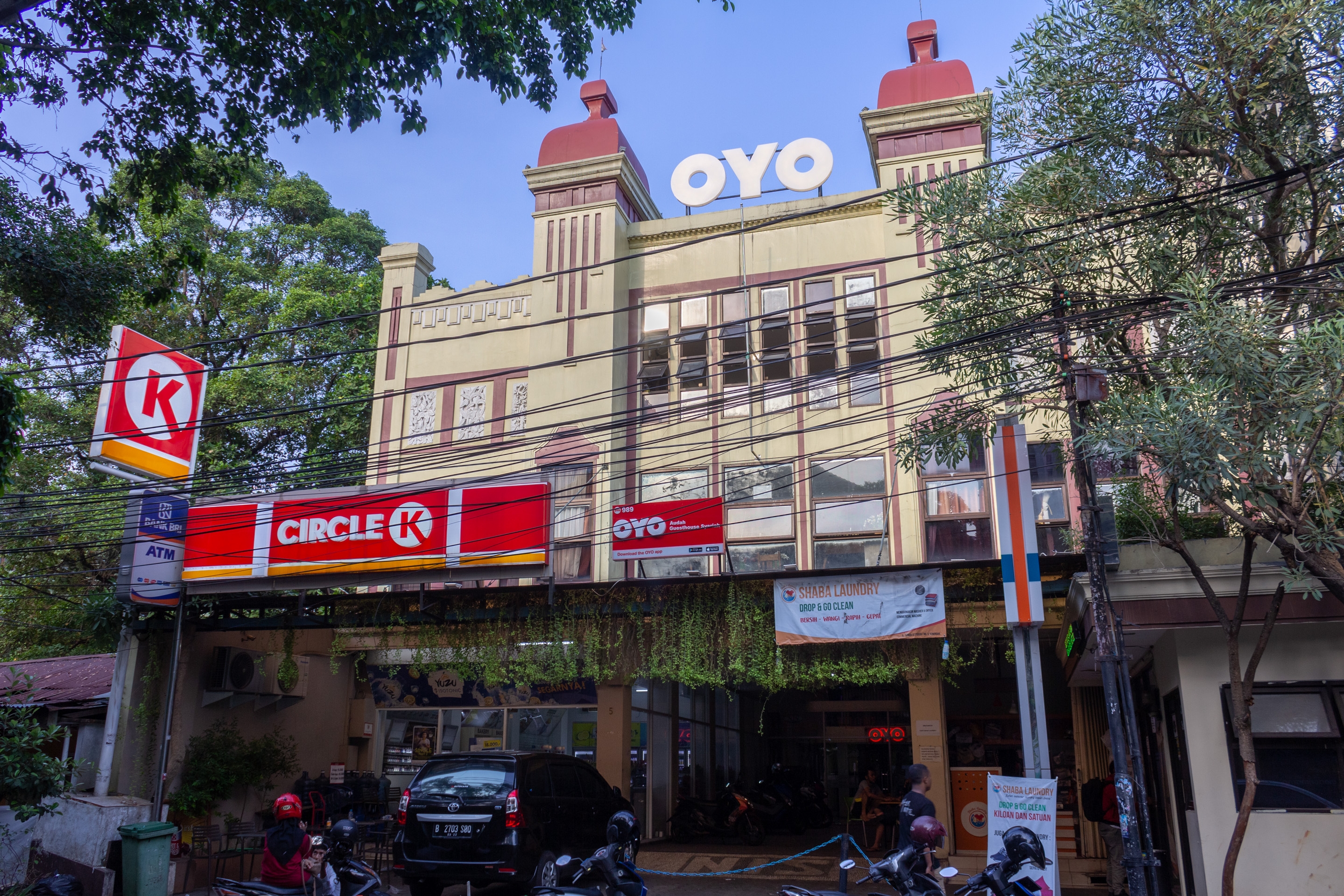 Super OYO 989 Audah Guesthouse Syariah