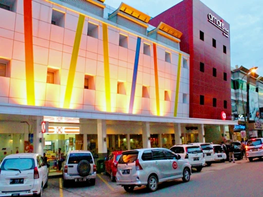 Amaris Hotel Nagoya Hill Batam