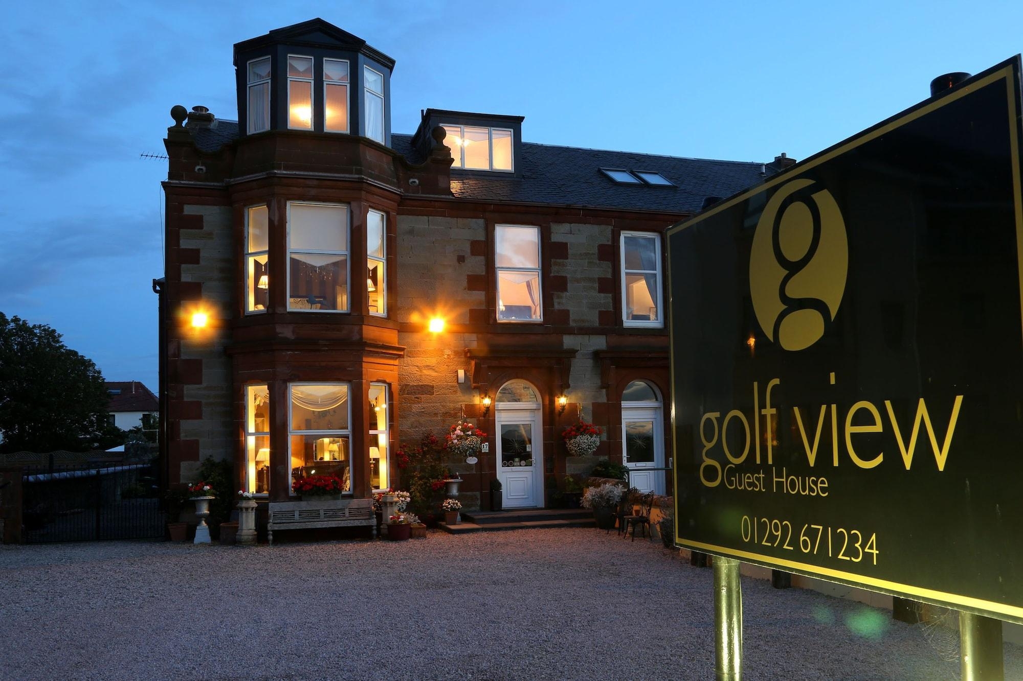 Golf View Guest House .