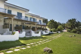 Metaxatos Apartments