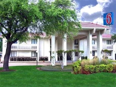 Motel 6-Dallas-Addison