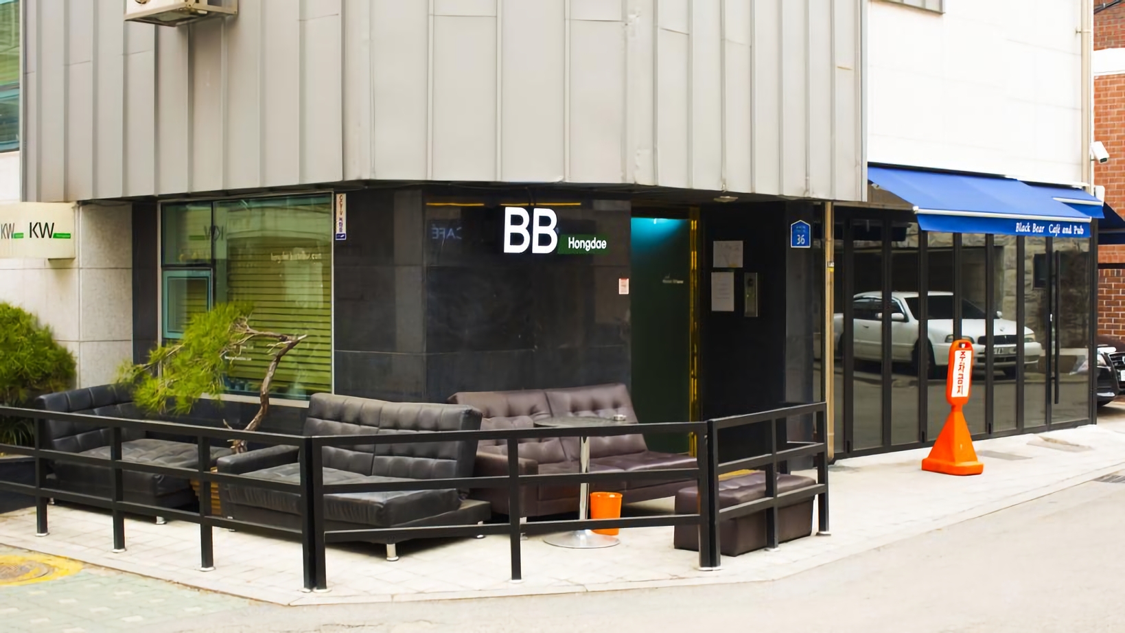 BB Hongdae Hostel