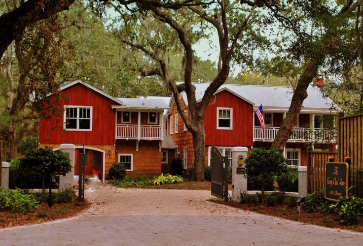 The Grey Owl Inn