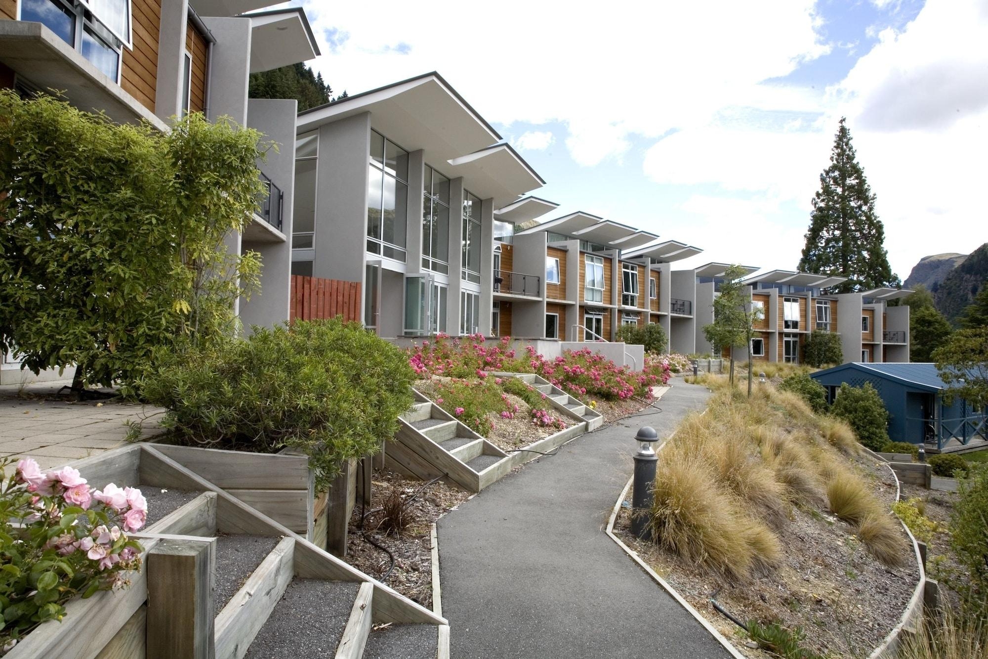 Queenstown Lakeview Holiday Park