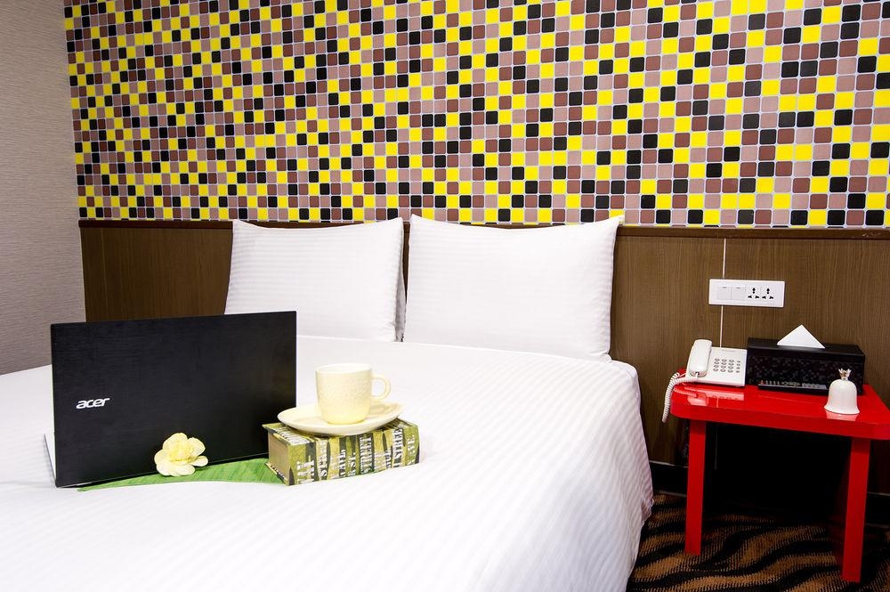 Diary of Taipei Hotel - Ximen Station