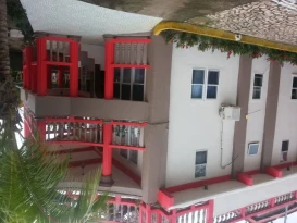 La Delphina Bed and Breakfast Bar and Grill