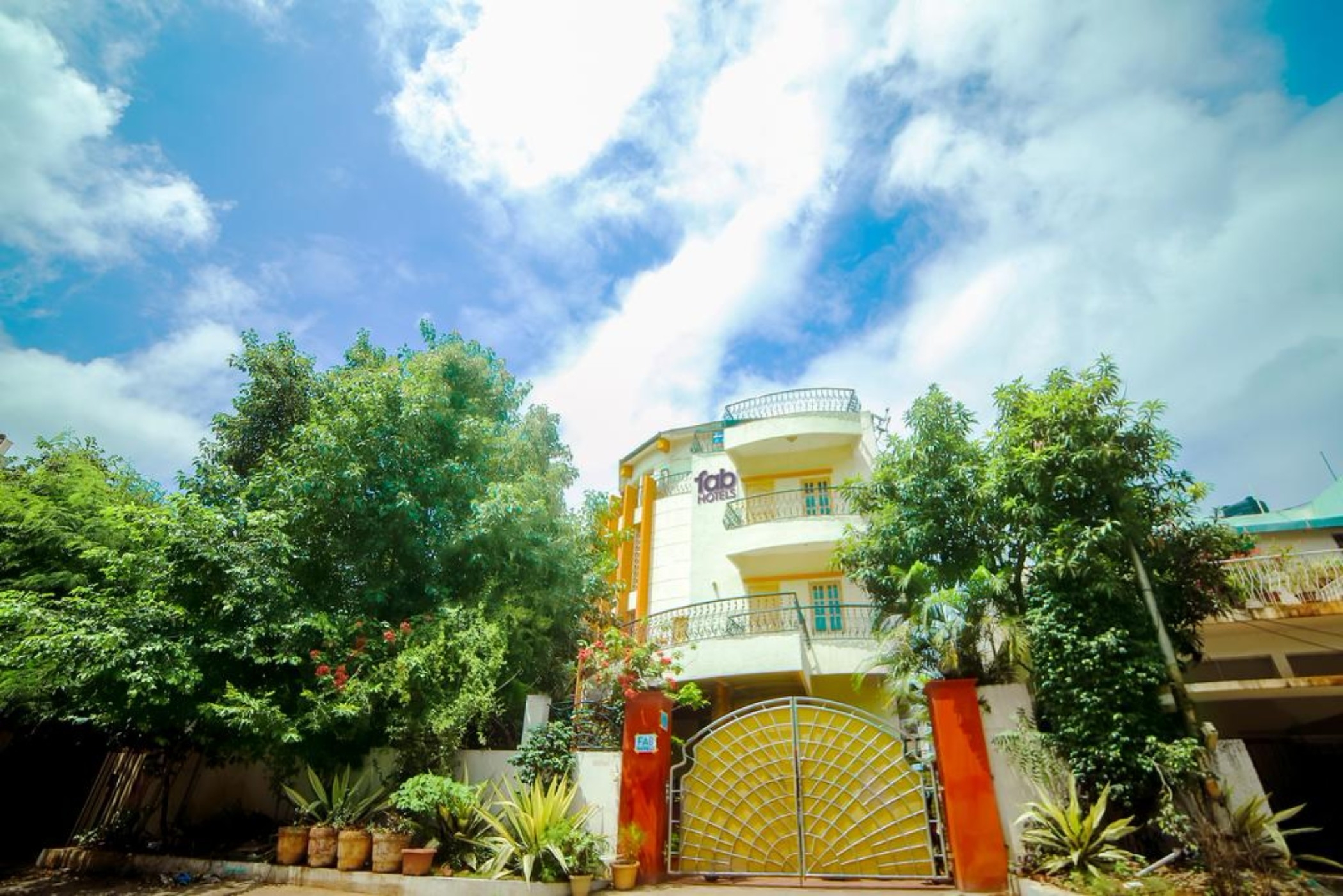 FabHotel Hallmark Begumpet Railway Station